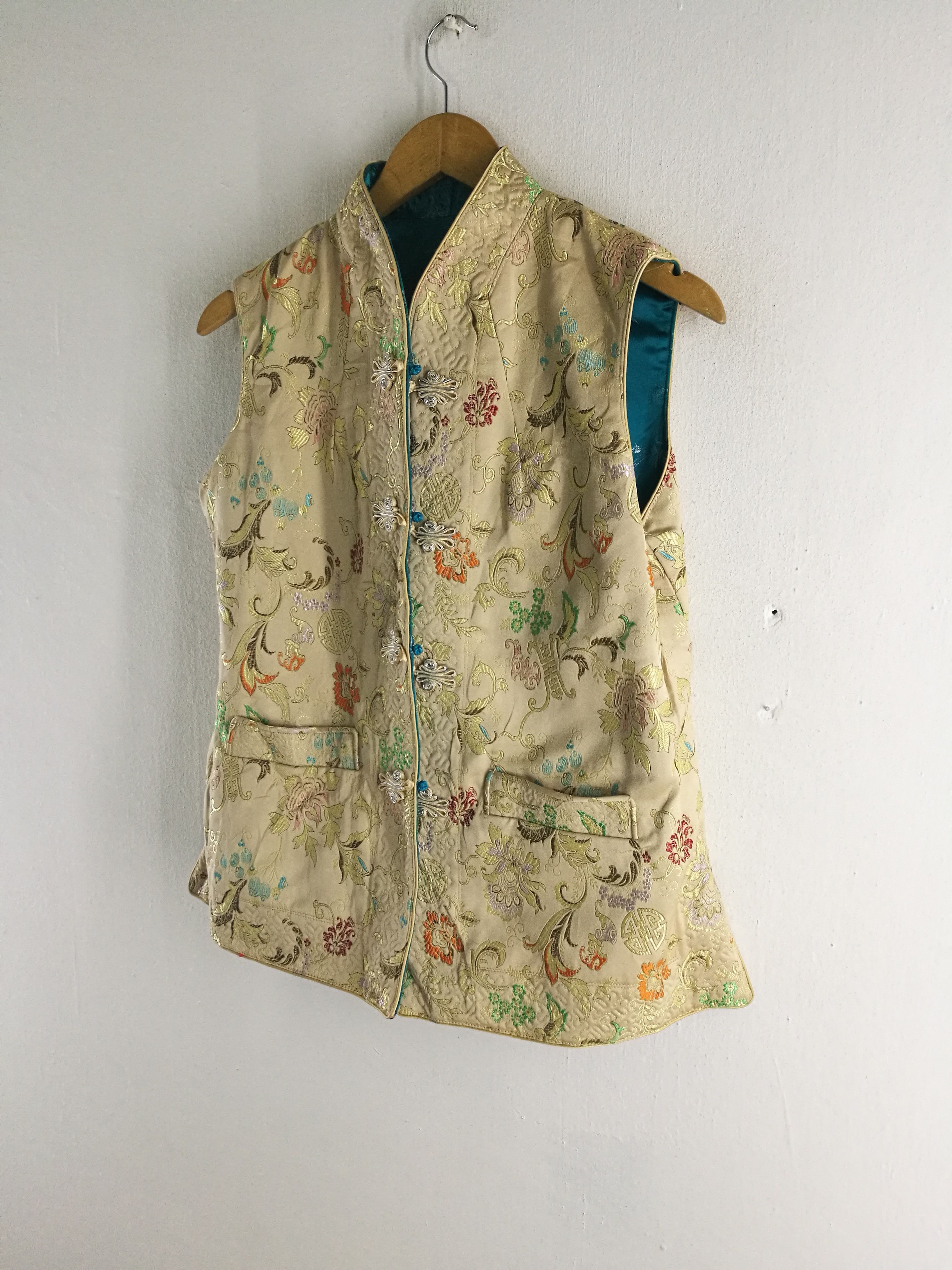 Japanese Brand Japanese shinjuku fashion Reversible pure silk lux vest Size US M / EU 48-50 / 2 - 4 Thumbnail