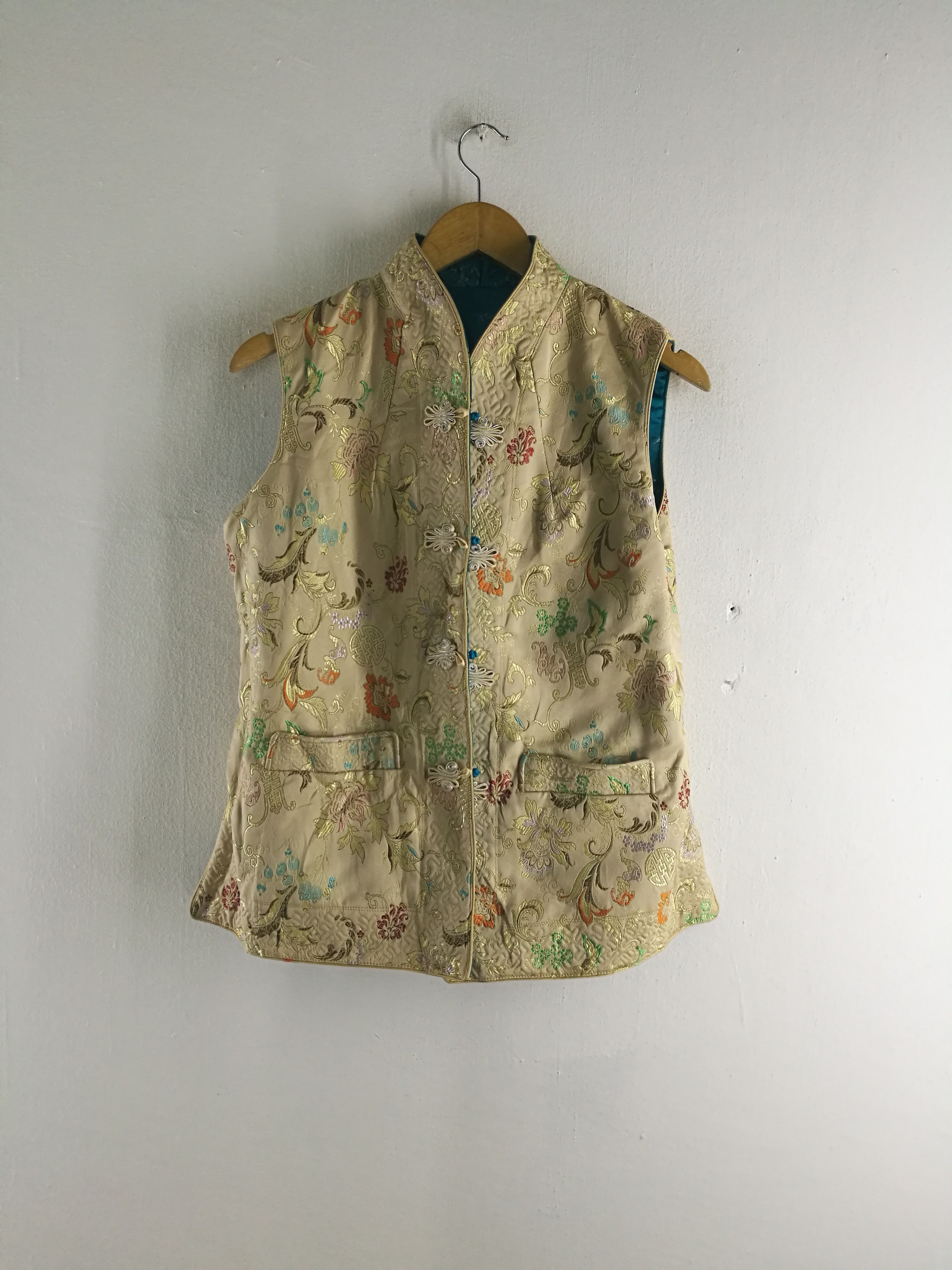 Japanese Brand Japanese shinjuku fashion Reversible pure silk lux vest Size US M / EU 48-50 / 2 - 5 Thumbnail