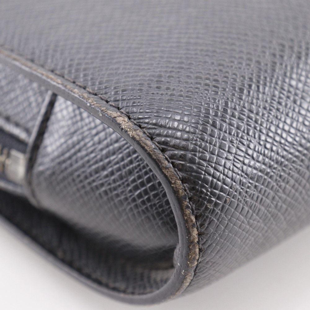 Louis Vuitton Louis Vuitton Louis Vuitton Baikal Taiga Clutch Bag Leather Clutch Bag M30182 DUTY FREE for USA Size ONE SIZE - 6 Thumbnail