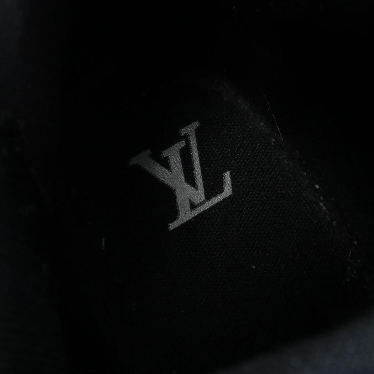 Louis Vuitton Louis Vuitton Louis Vuitton LV Trainer 2 Sneakers Leather Shoes DUTY FREE for USA Size ONE SIZE - 6 Thumbnail