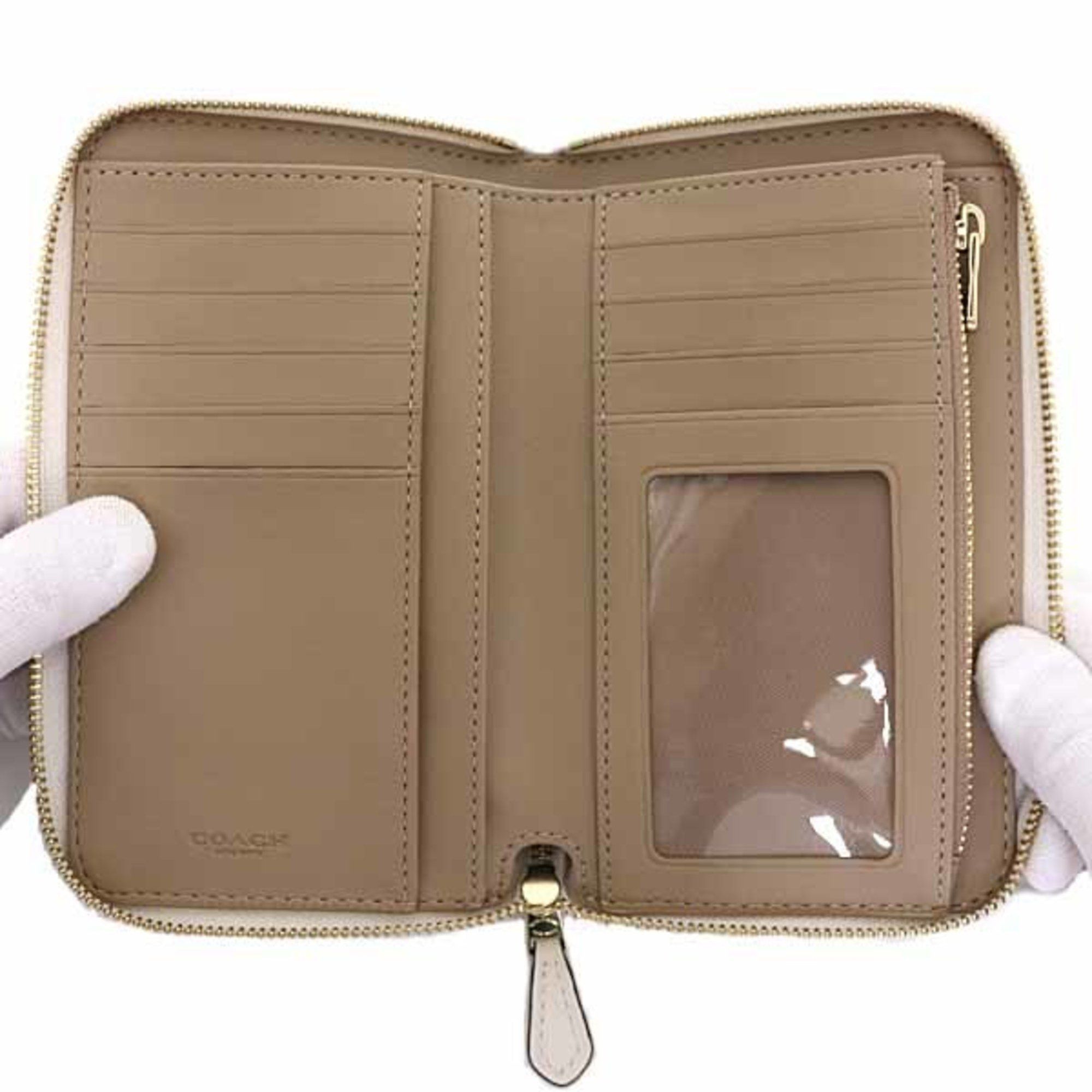 Coach Coach Outlet Medium ID Zip Wallet, Quilted Bifold Wallet in Nappa Leather, CZ339 IMCHK Size ONE SIZE - 3 Thumbnail