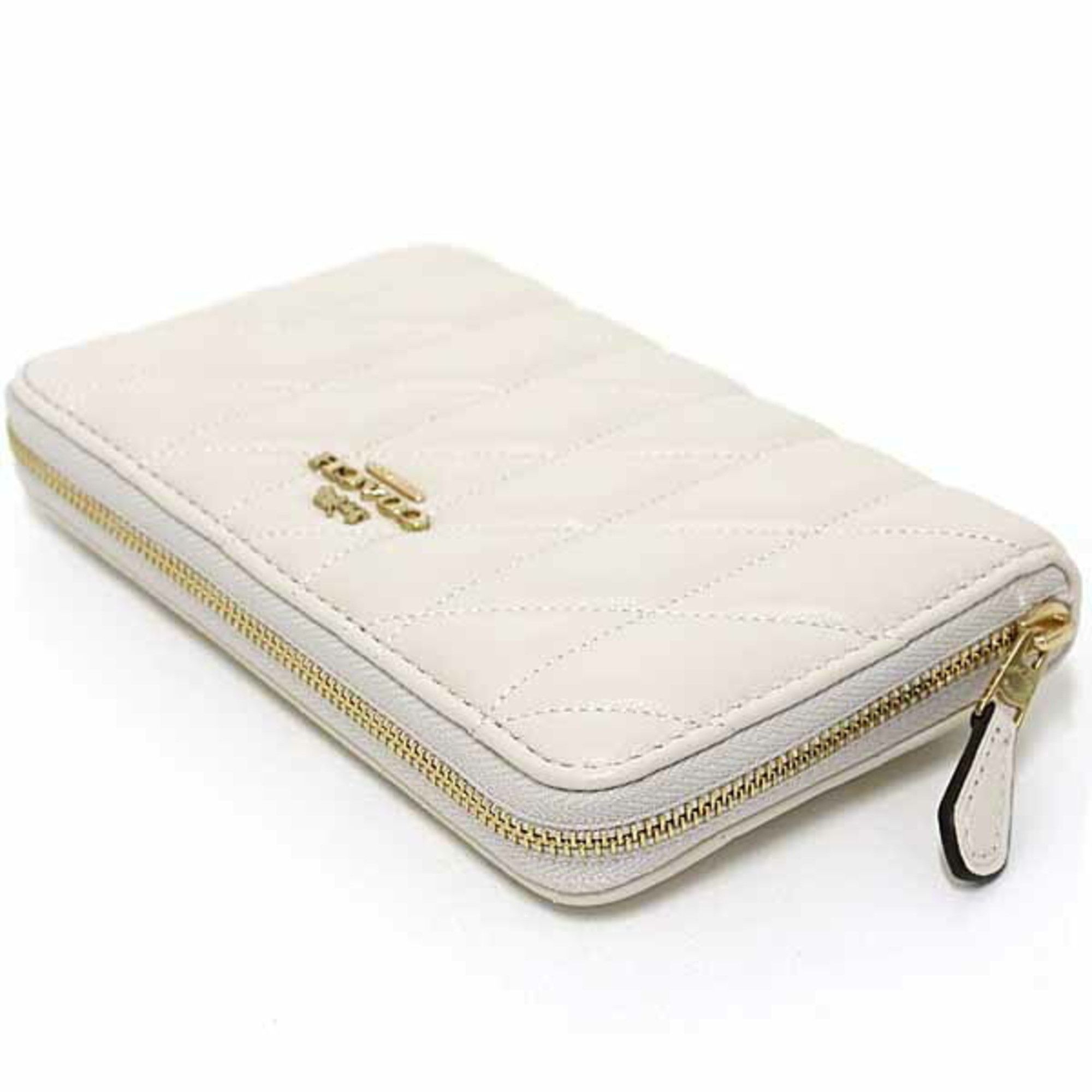 Coach Coach Outlet Medium ID Zip Wallet, Quilted Bifold Wallet in Nappa Leather, CZ339 IMCHK Size ONE SIZE - 4 Thumbnail