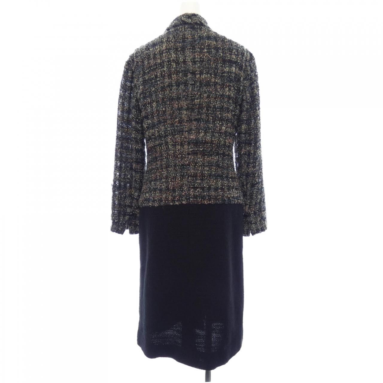 Chanel Chanel Chanel P11620V02438 98A Coat Others Outerwear P11620V02438 98A DUTY FREE for USA Size ONE SIZE - 2 Thumbnail