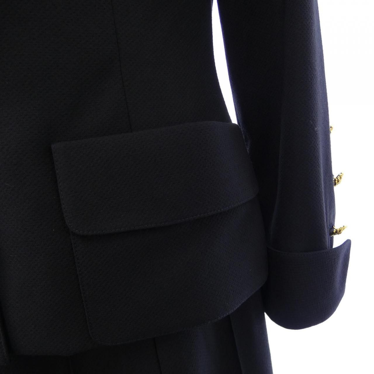 Chanel Chanel Chanel Suit Others Suits DUTY FREE for USA Size ONE SIZE - 5 Thumbnail
