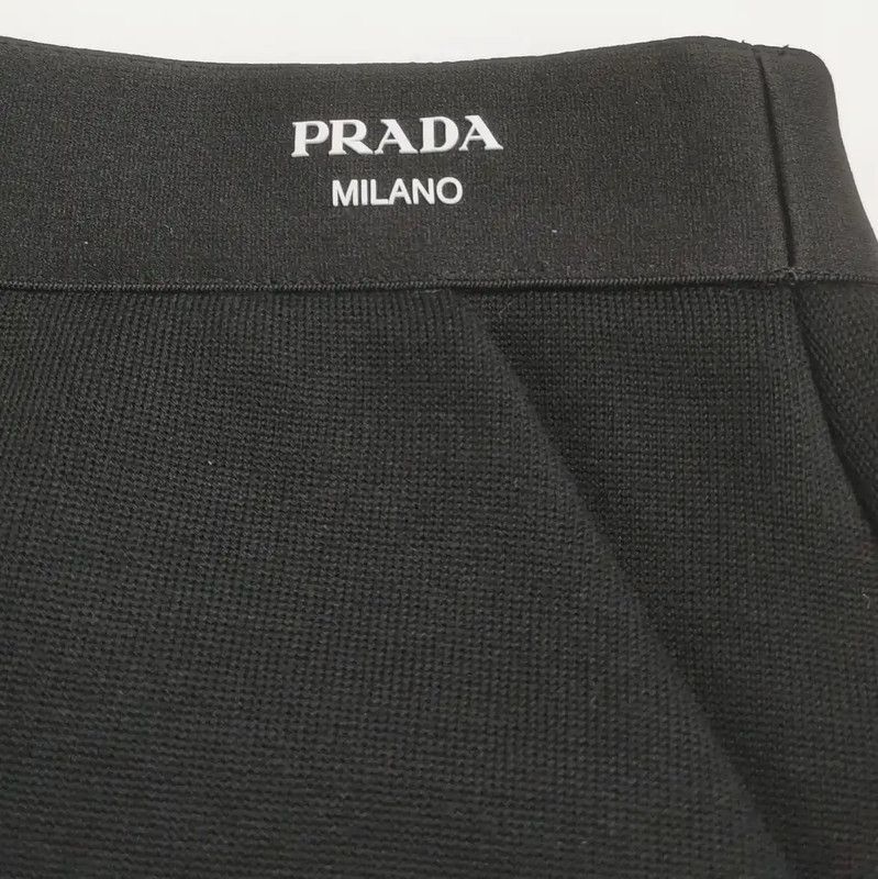 Prada Prada Black Polyester Embroidered Brand Logo Shorts Size 27" / US 4 / IT 40 - 3 Thumbnail