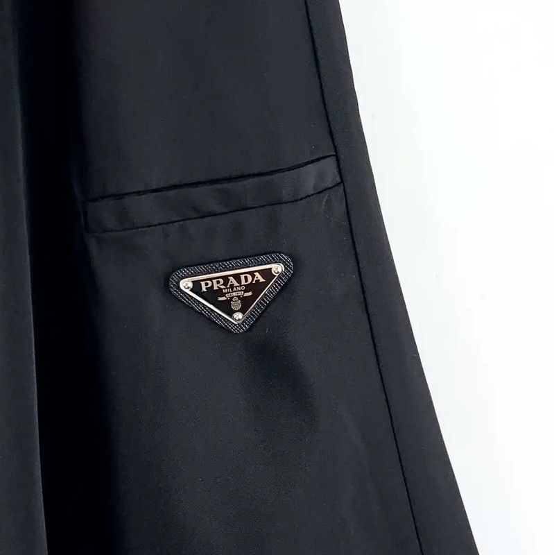 Prada Prada Black Nylon Midi Skirt Size 30" / US 8 / IT 44 - 5 Thumbnail
