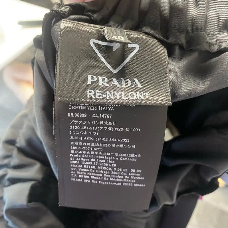 Prada Prada Black Nylon Women's Shorts Size 27" / US 4 / IT 40 - 4 Thumbnail