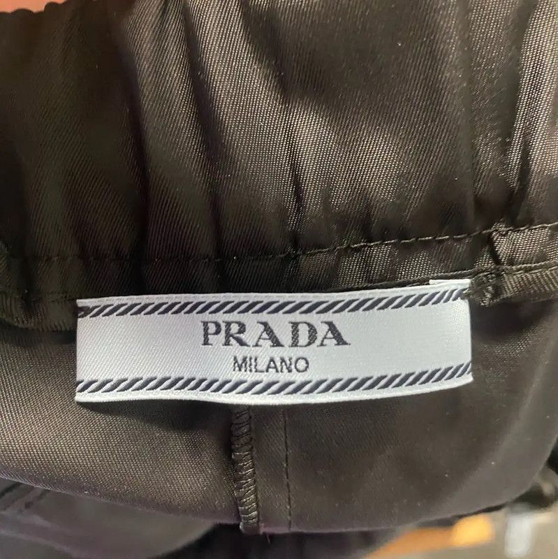 Prada Prada Black Nylon Women's Shorts Size 27" / US 4 / IT 40 - 3 Thumbnail