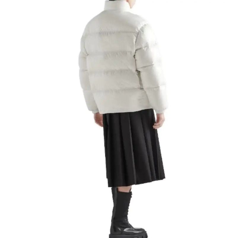Prada Prada Winter White Logo Short Puffer Size L / US 10 / IT 46 - 6 Thumbnail