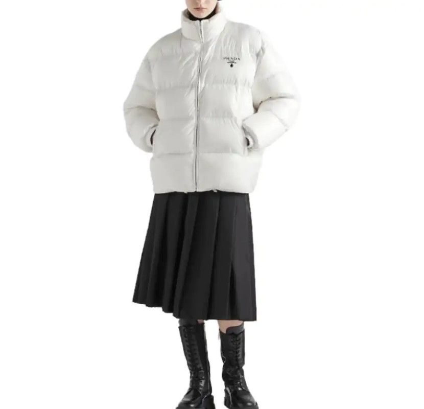 Prada Prada Winter White Logo Short Puffer Size L / US 10 / IT 46 - 5 Thumbnail