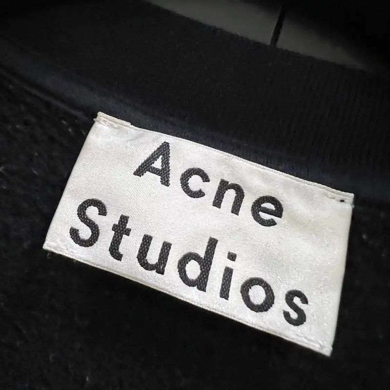 Acne Studios Acne Studios Black Cropped Long Sleeve Sweatshirt Size S / US 4 / IT 40 - 2 Thumbnail