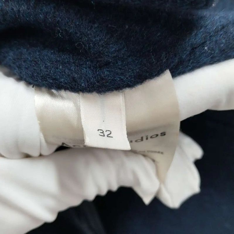Acne Studios Acne Studios Long Sleeve Navy Wool Cardigan Size S / US 4 / IT 40 - 5 Thumbnail