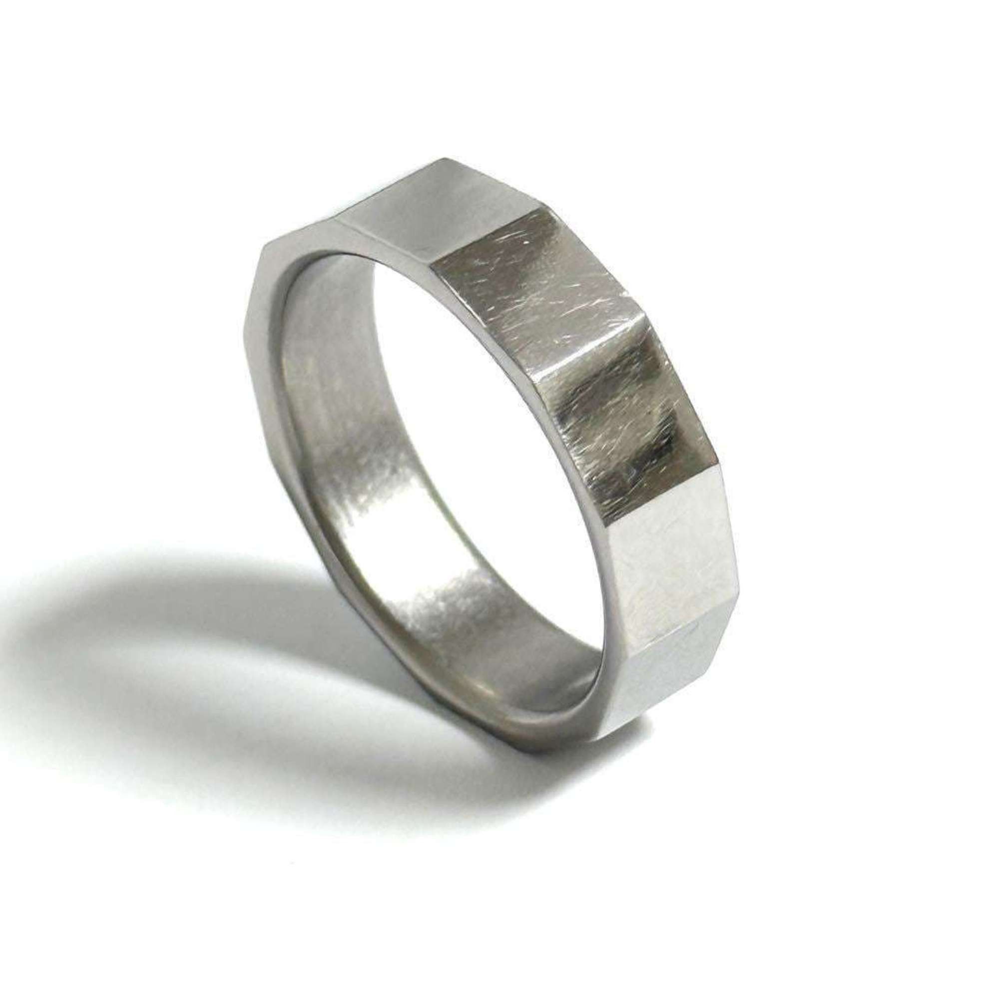 Louis Vuitton Louis Vuitton Men's Monogram Cube Ring, Size L, 21-22 Size ONE SIZE - 6 Thumbnail