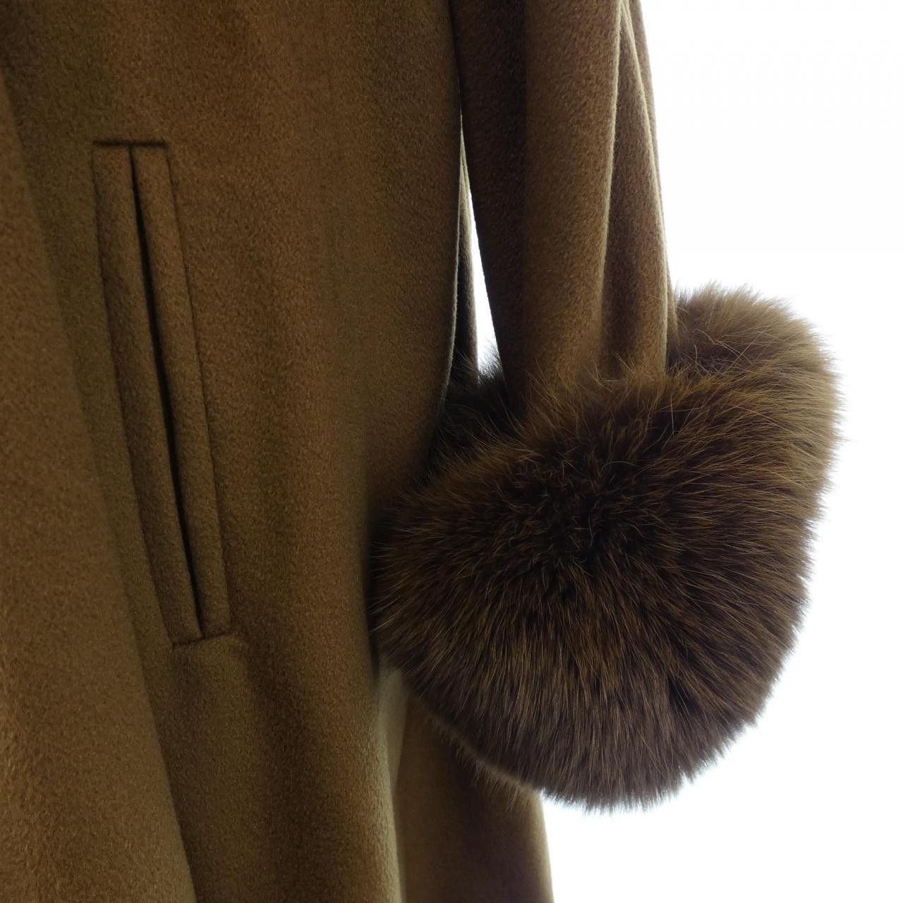 Other Other FOXEY BOUTIQUE 100% Cashmere Coat Leather Outerwear DUTY FREE for USA Size ONE SIZE - 6 Thumbnail