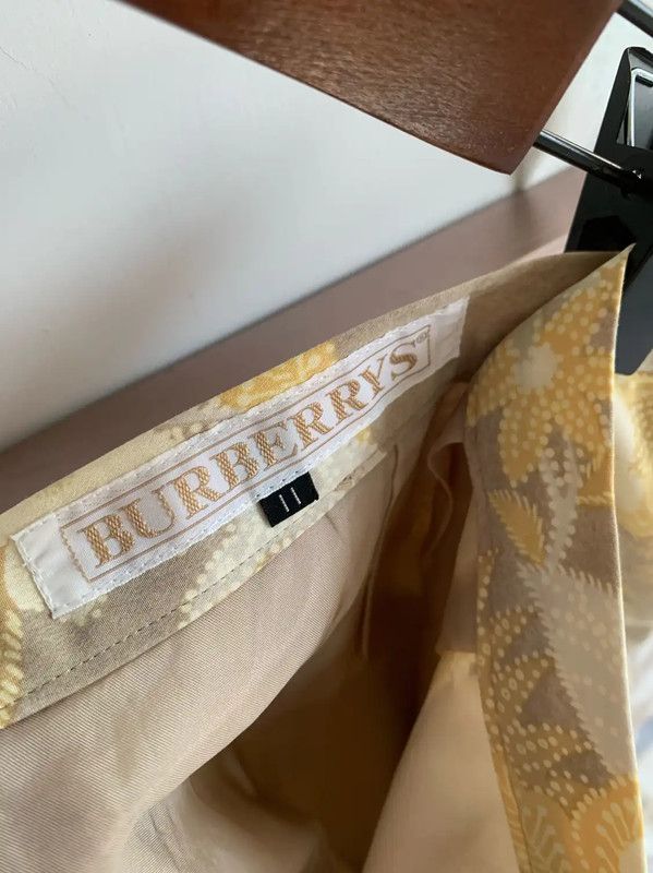 Burberry Burberry Beige Floral Women’s Skirt Size 23" - 5 Thumbnail