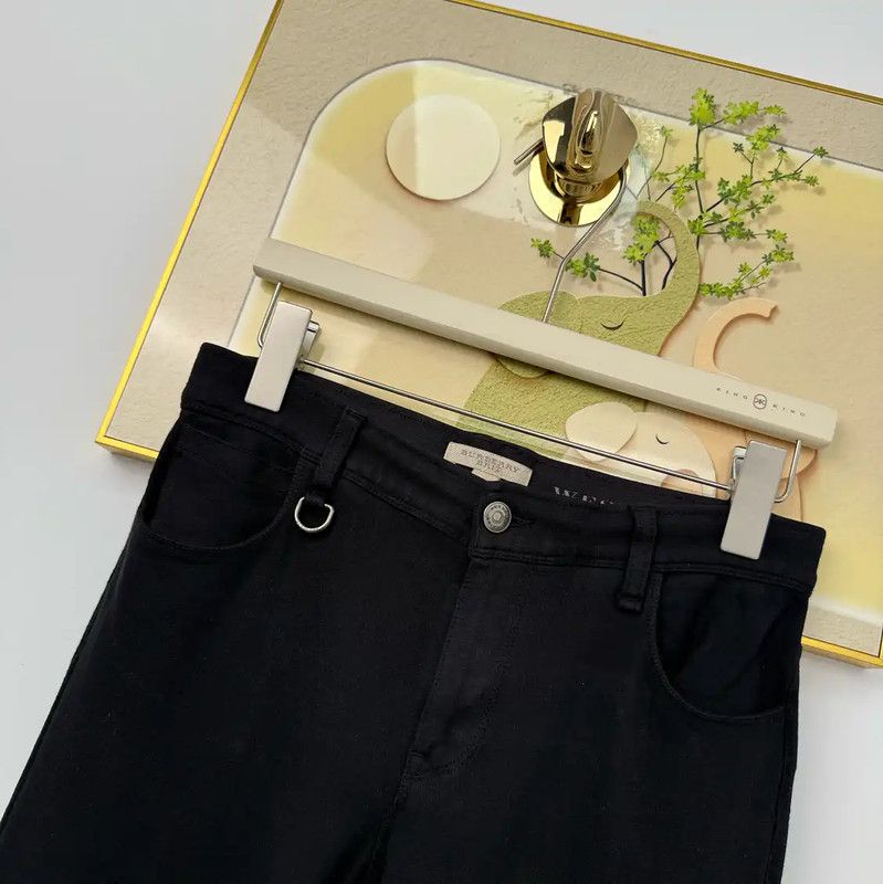 Burberry Burberry Women's Black Casual Pants for Spring Size 27" / US 4 / IT 40 - 3 Thumbnail