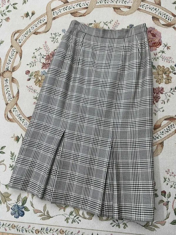 Burberry Burberry White Wool Blend Houndstooth Skirt Size 23" - 2 Thumbnail