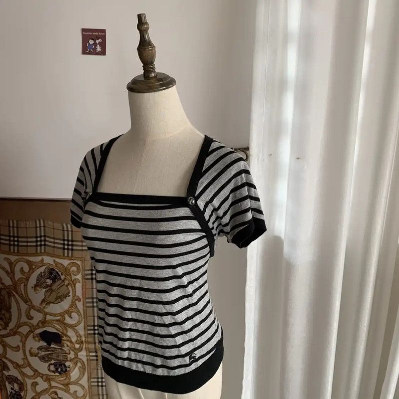 Burberry Burberry Grey Striped Cotton Women's T-shirt Size M / US 6-8 / IT 42-44 - 2 Thumbnail