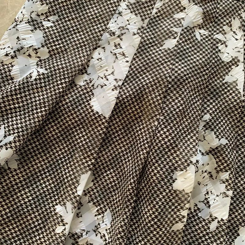Burberry Burberry Color-Block Mid-Length Skirt for Women Size 25" / US 0 / IT 36 - 3 Thumbnail