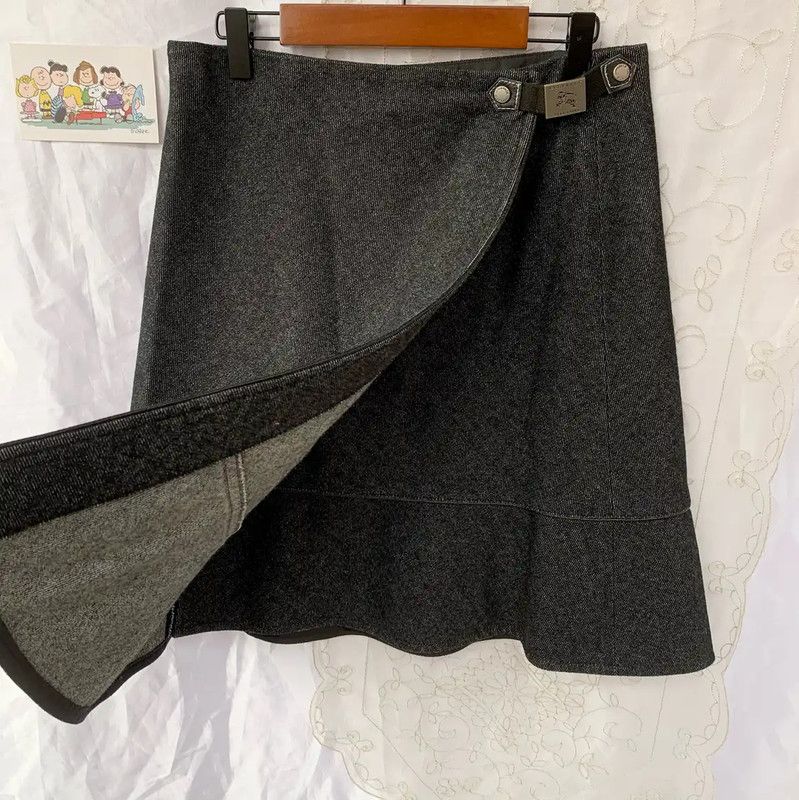 Burberry Burberry Women's Dark Gray Wool Skirt Size 23" - 2 Thumbnail