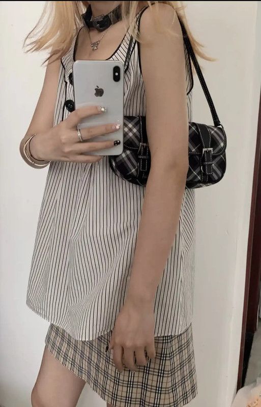 Burberry Burberry White Striped Cotton Top for Women Size M / US 6-8 / IT 42-44 - 8 Thumbnail