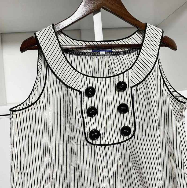 Burberry Burberry White Striped Cotton Top for Women Size M / US 6-8 / IT 42-44 - 2 Thumbnail
