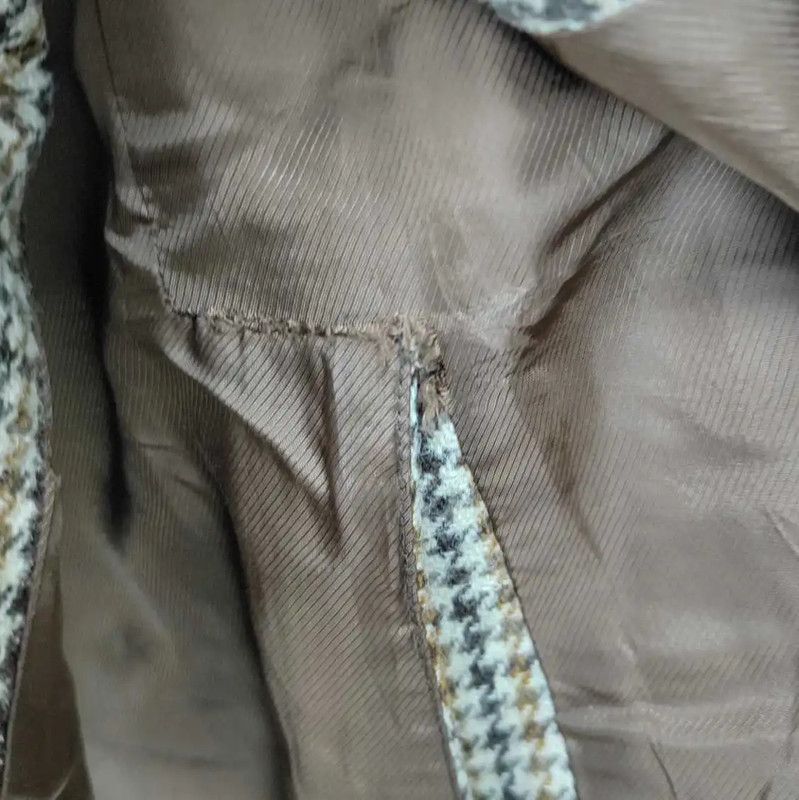 Burberry Burberry Women's Khaki Wool Jacket for Spring/Fall Size M / US 6-8 / IT 42-44 - 4 Thumbnail