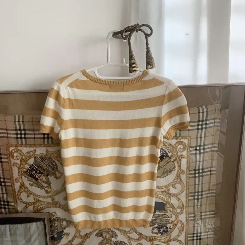 Burberry Burberry Striped Wool T-Shirt in Cream and Yellow Size M / US 6-8 / IT 42-44 - 3 Thumbnail