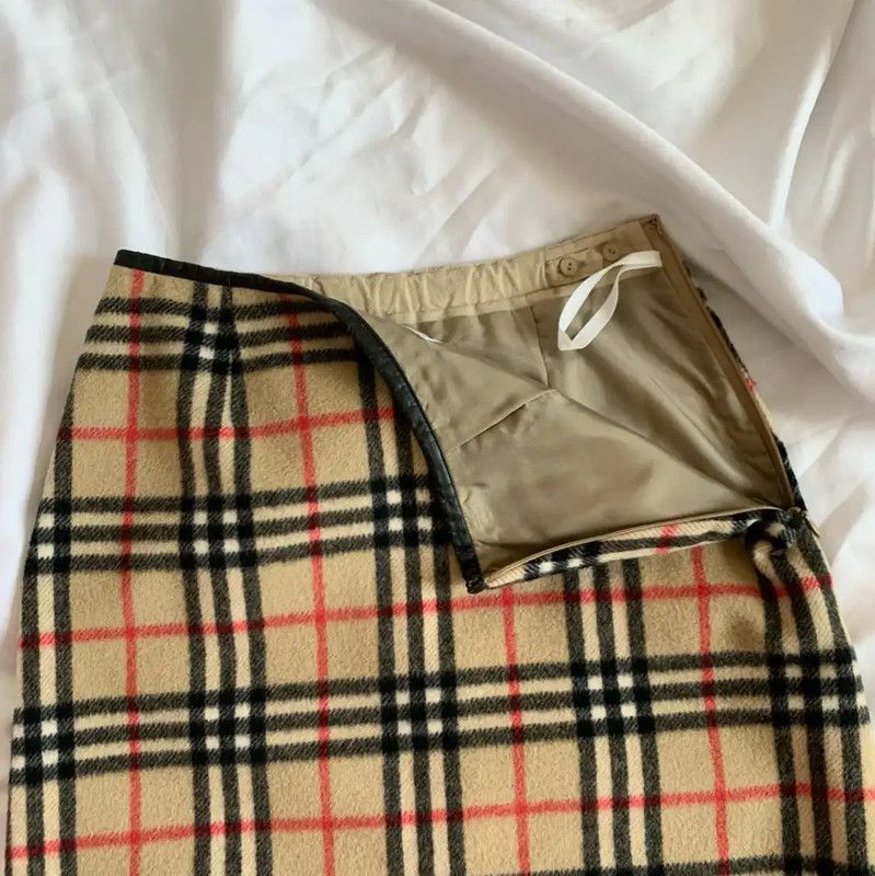 Burberry Burberry Khaki Wool Women’s Skirt Size 23" - 2 Thumbnail