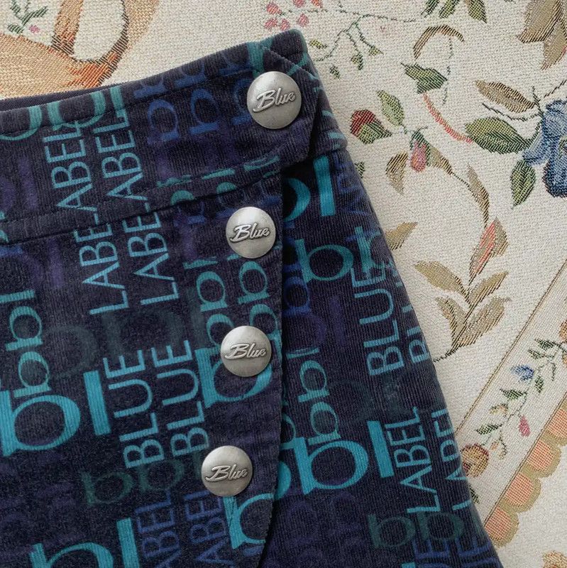 Burberry Burberry Navy Color Short Skirt for Women Size 23" - 2 Thumbnail