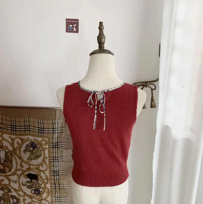Burberry Burberry Red Wool Blend Women's T-Shirt Size M / US 6-8 / IT 42-44 - 2 Thumbnail