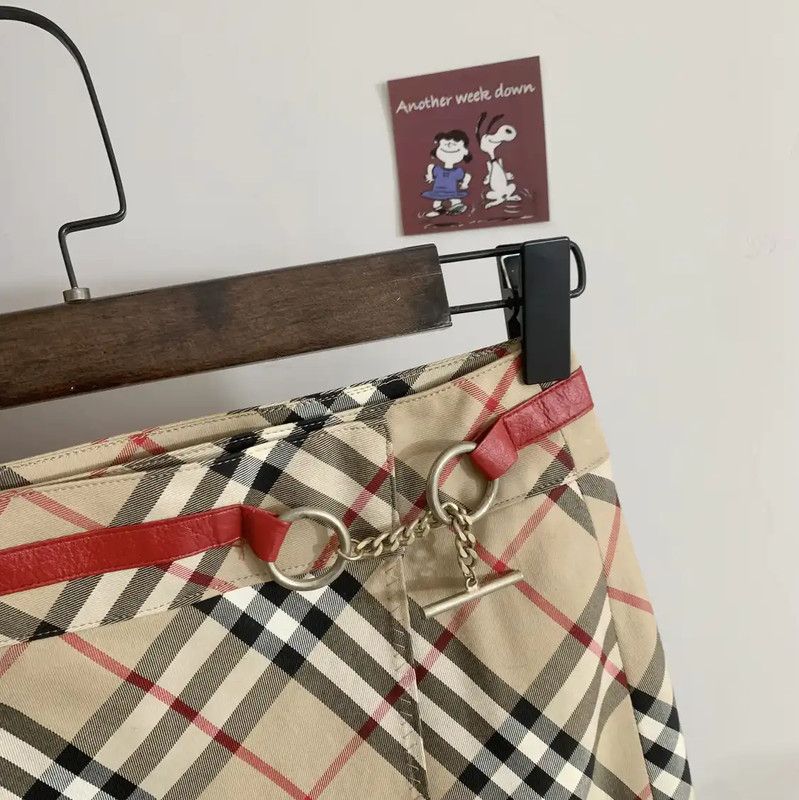 Burberry Burberry Khaki Check Pattern Skirt for Women Size 23" - 2 Thumbnail