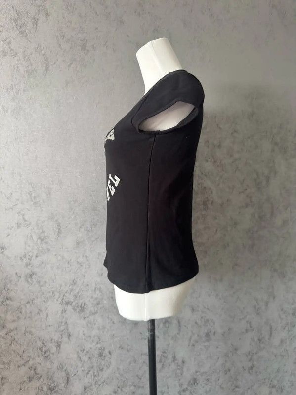 Burberry Burberry Black Short Sleeve Tee for Women Size M / US 6-8 / IT 42-44 - 4 Thumbnail