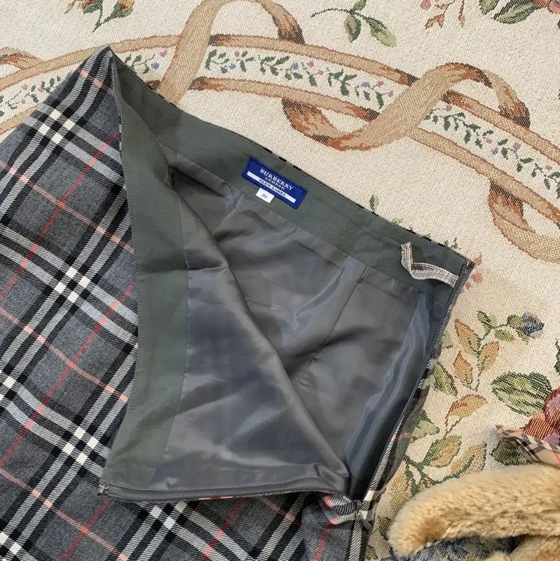 Burberry Burberry Gray Plaid Wool Mini Skirt Size 27" / US 4 / IT 40 - 2 Thumbnail