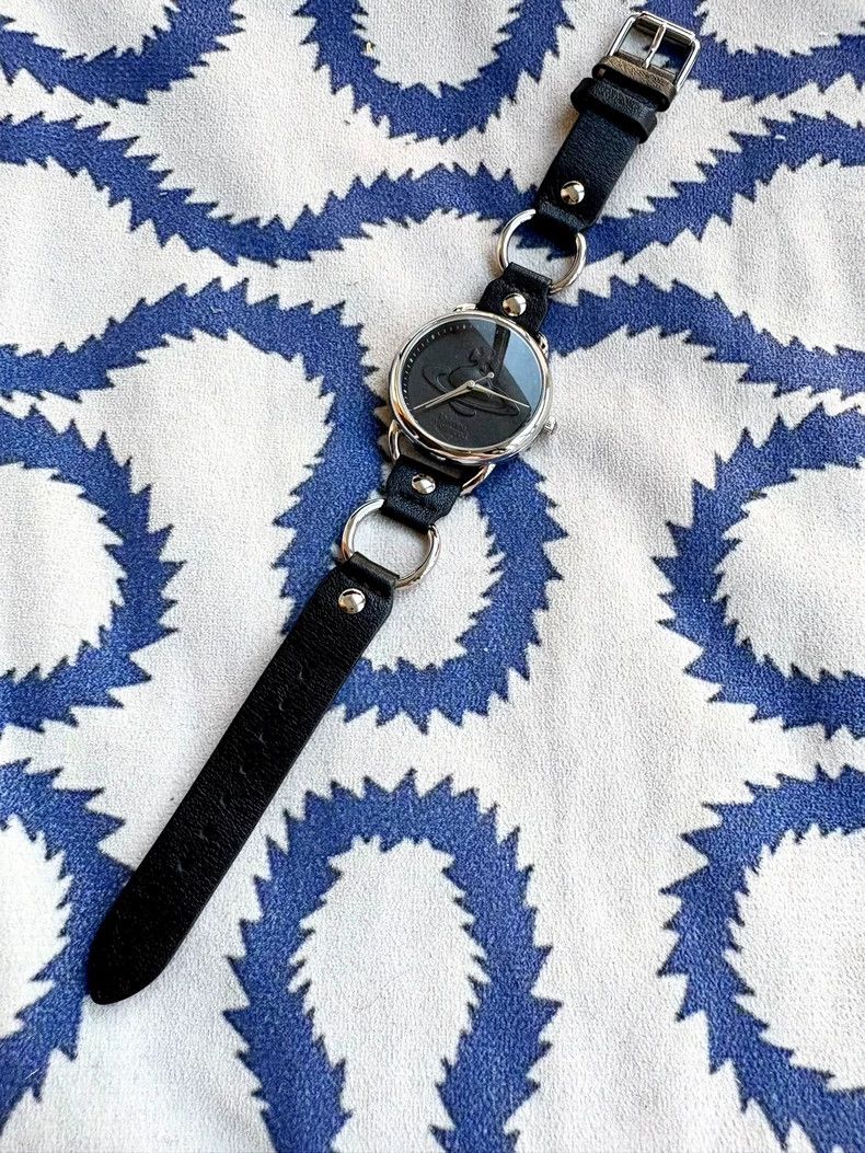 Vivienne Westwood Vivienne Westwood Black Leather Saturn Watch - dmc Size ONE SIZE - 2 Thumbnail