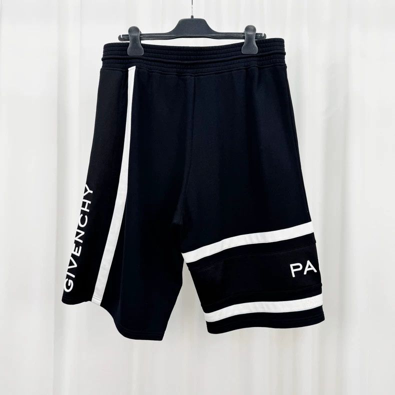 Givenchy Givenchy Black Embroidered Letter Shorts-yf Size US 34 / EU 50 - 2 Thumbnail