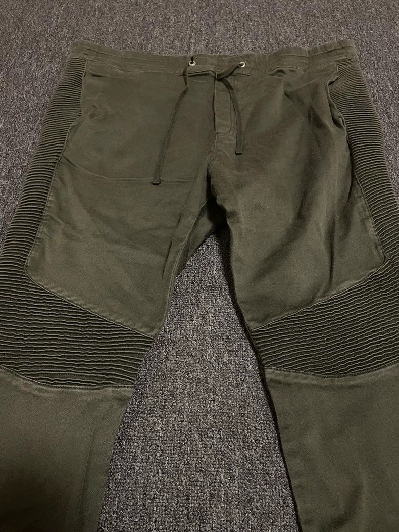 Balmain Balmain Cargo Sweatpants with Elastic-yf Size US 32 / EU 48 - 2 Thumbnail