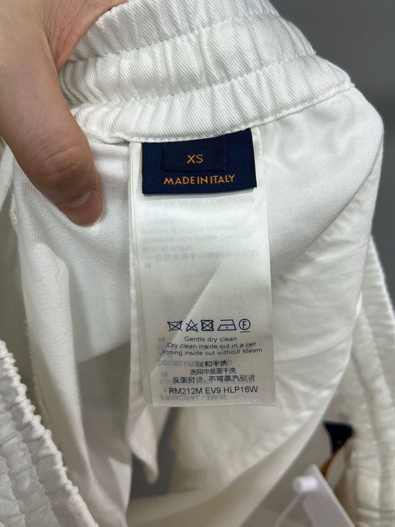 Louis Vuitton Louis Vuitton LV x NBA Basketball Shorts-yf Size US 28 / EU 44 - 5 Thumbnail