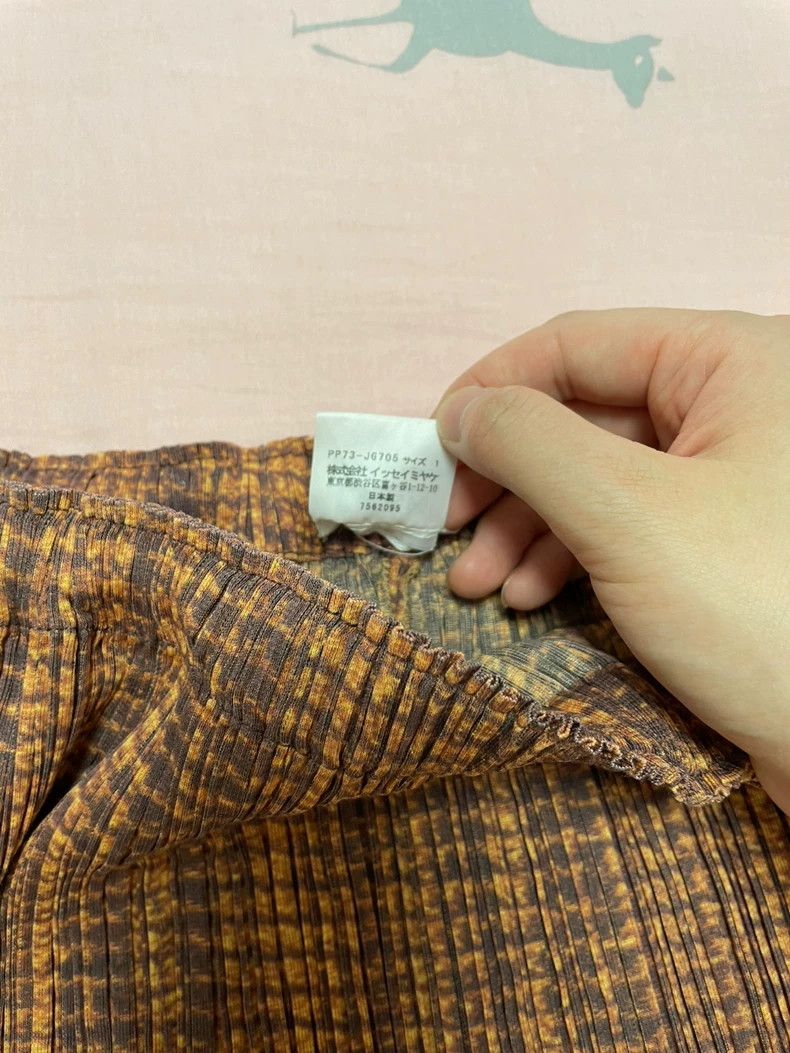 Issey Miyake Issey Miyake Pleats Please Brown Skirt - dmc Size US 30 / EU 46 - 5 Thumbnail