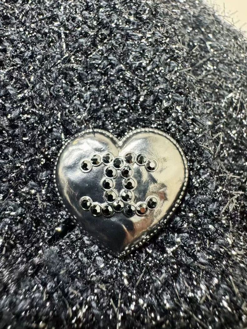 Chanel Chanel Black Sparkle Heart Button Jacket - dmc Size US M / EU 48-50 / 2 - 3 Thumbnail