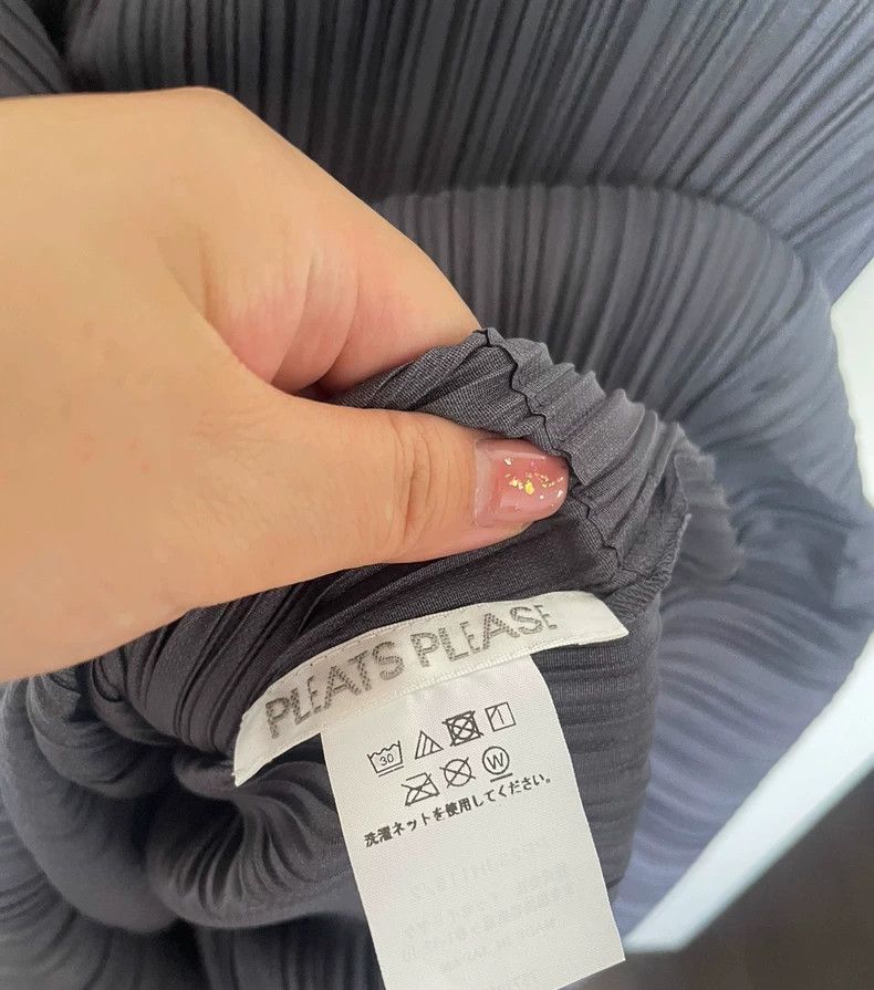 Issey Miyake Pleats Please Issey Miyake Gray Dress - dmc Size US 30 / EU 46 - 3 Thumbnail