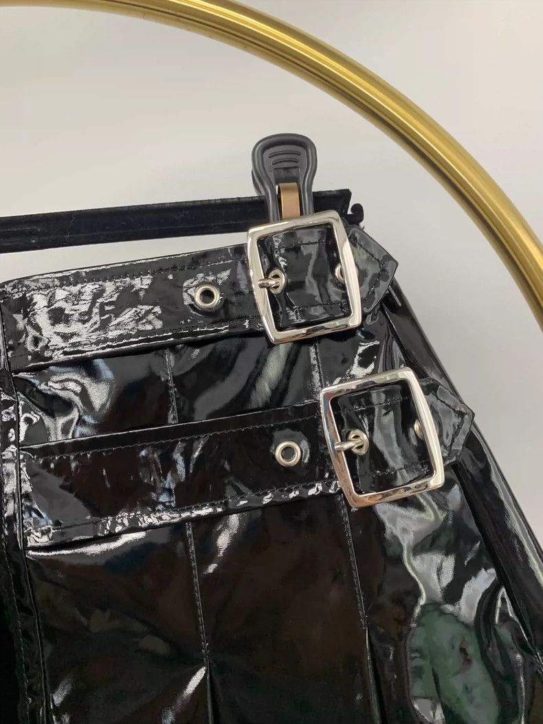 Gucci Gucci Black Patent Leather Skirt - dmc Size US 36 / EU 52 - 2 Thumbnail