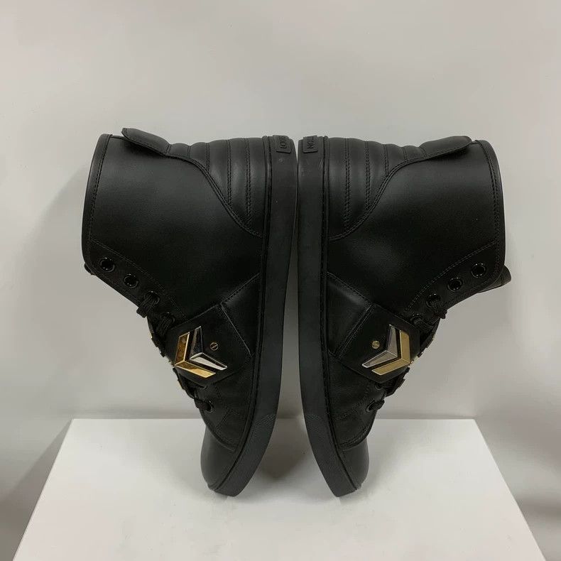 Louis Vuitton Louis Vuitton Gold Logo High Top Sneakers - dmc Size US 8 / EU 41 - 5 Thumbnail