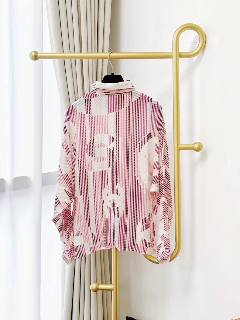 Chanel Chanel 23B Pink White CC Print Shirt - dmc Size US M / EU 48-50 / 2 - 3 Thumbnail