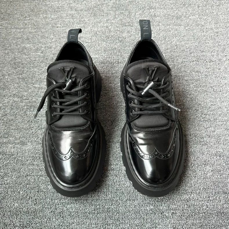 Louis Vuitton Louis Vuitton Black Brogue Leather Shoes - dmc Size US 6 / EU 39 - 2 Thumbnail