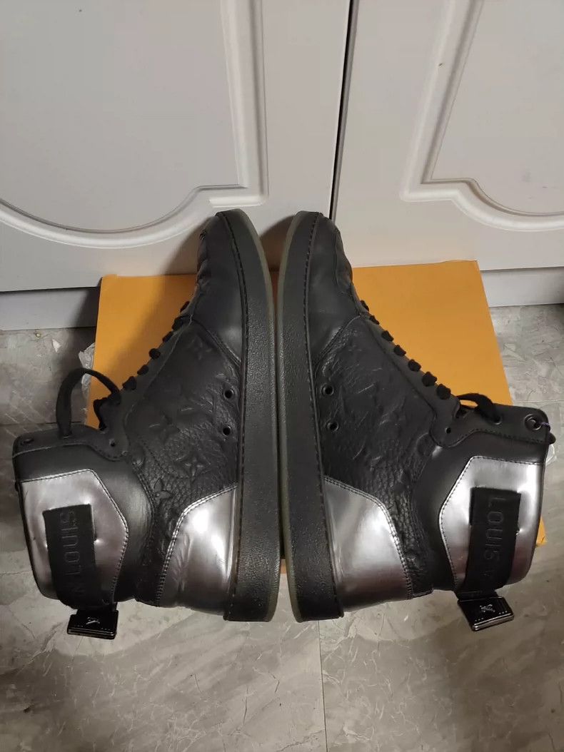 Louis Vuitton Louis Vuitton Black High-Top Sneakers - dmc Size US 9.5 / EU 42-43 - 8 Thumbnail