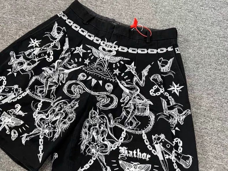 Givenchy Givenchy Graffiti Print Shorts - dmc Size US 36 / EU 52 - 7 Thumbnail