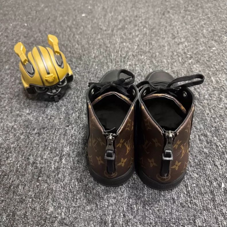 Louis Vuitton Louis Vuitton Monogram Zip Mid-Top Sneakers - dmc Size US 8.5 / EU 41-42 - 5 Thumbnail