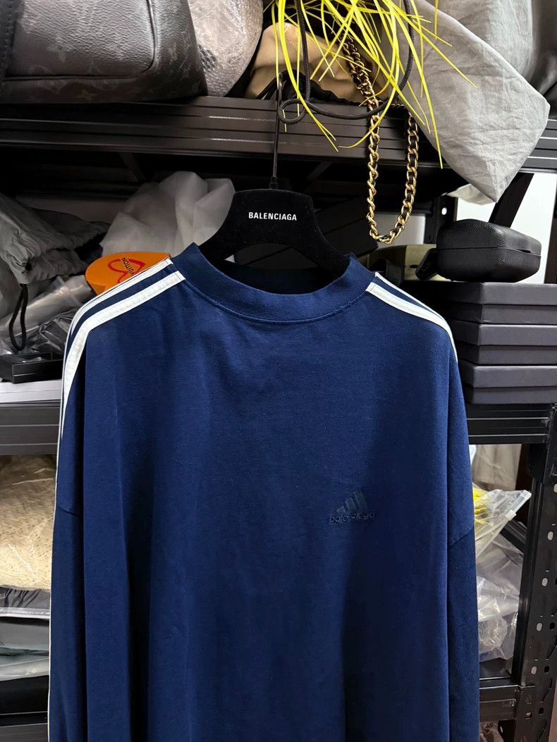 Balenciaga Balenciaga x Adidas Stripe Logo Longsleeve - dmc Size US M / EU 48-50 / 2 - 2 Thumbnail
