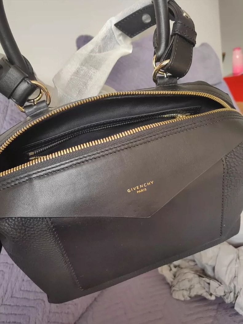 Givenchy Givenchy Leather Handbag New - dmc Size ONE SIZE - 6 Thumbnail